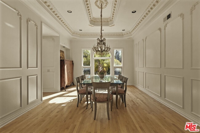 Building Photo - 3780 1/2 Multiview Dr