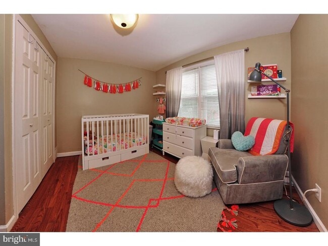 Building Photo - 728 S Smedley St