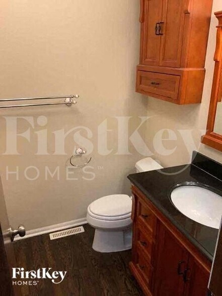 Building Photo - 1934 SW 5th St