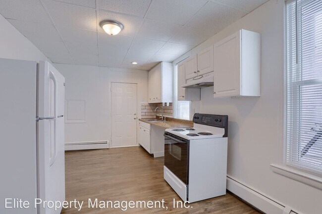 Building Photo - 4 br, 1 bath House - 588 W Princess Street