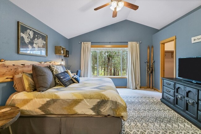 Building Photo - $500 OFF First Month Rent | Riverfront Property | Lease Options | Pet Friendly