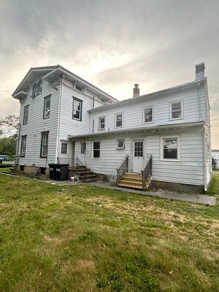 Building Photo - 1530 Pennington Rd