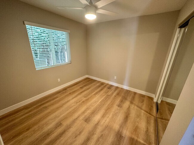 Building Photo - Fully Renovated in 2023!! 4BD/2BA on Tipton