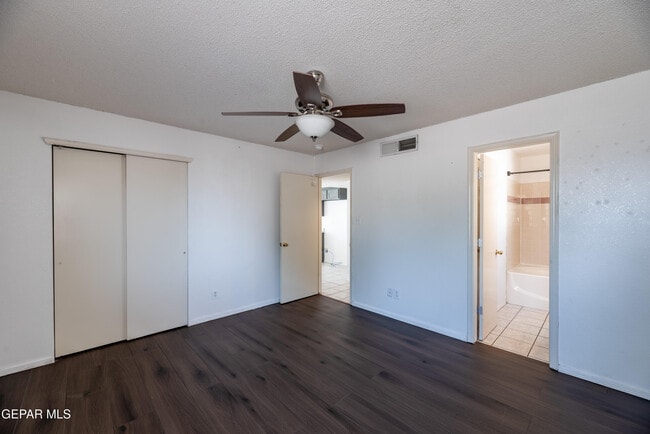 Building Photo - 2212 Tierra De Oro Way