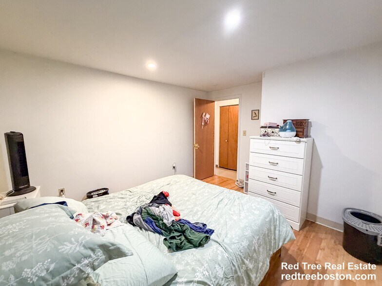 Bedroom - 21 Kinross Rd