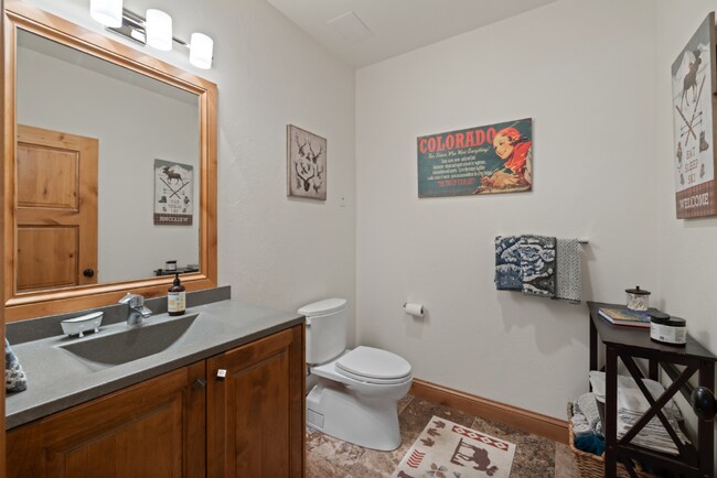 Building Photo - 234 Solomons Ln