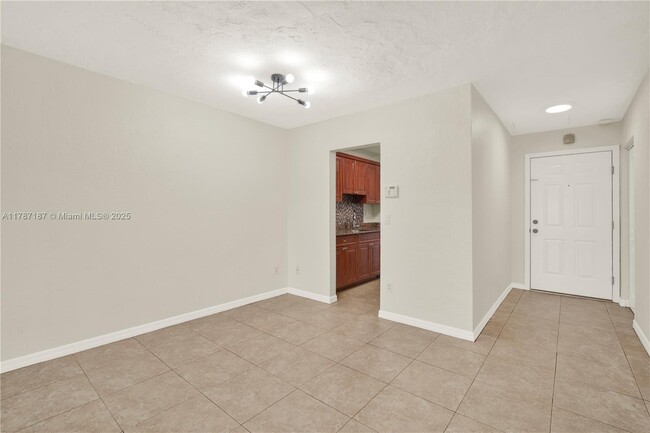 Building Photo - 14500 SW 88th Ave
