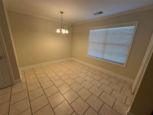 Building Photo - 105 Whitehead Rd