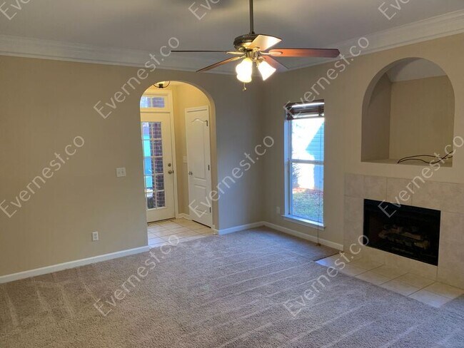 Building Photo - 161 Highview Cove
