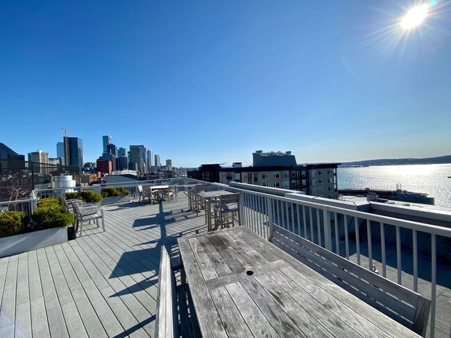 Building Photo - The Parc Condominiums ~ Belltown