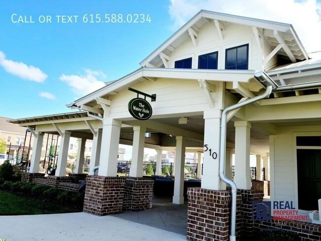 Building Photo - 1021 Ewell Farm Dr