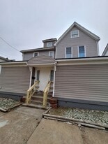 Building Photo - 627 E 2nd Ave