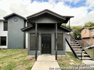 Building Photo - 7569 Windsor Oaks