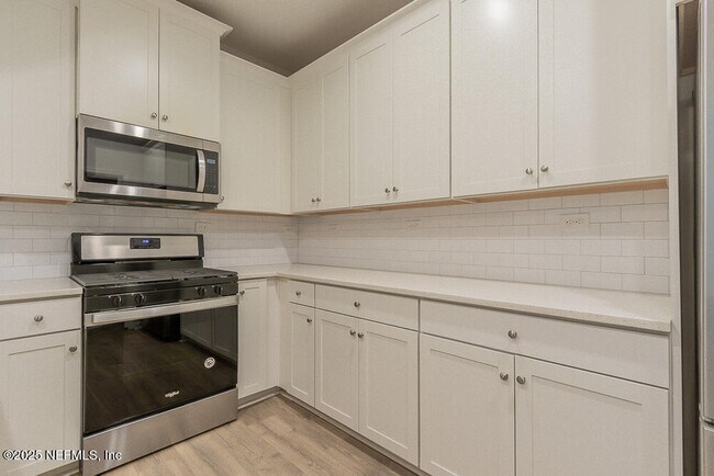 Building Photo - 360 Charlie Way