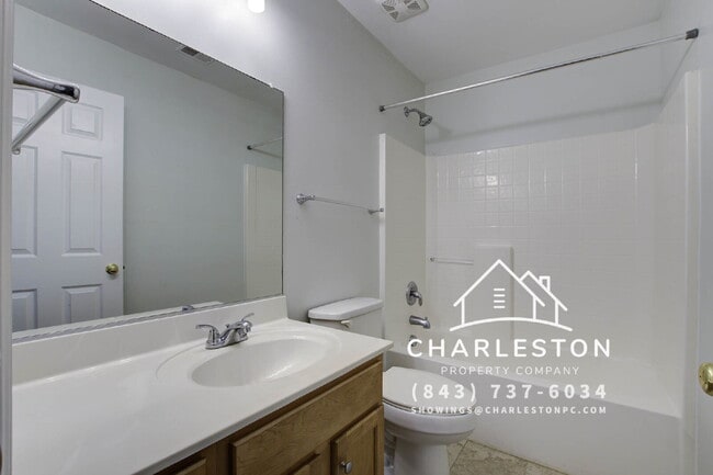 Building Photo - 138 Thistle Rd