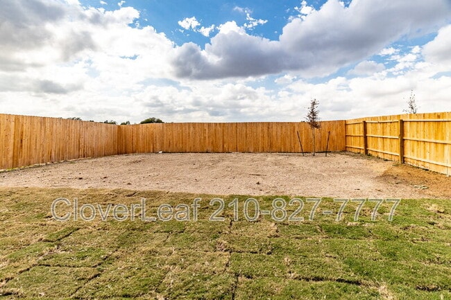 Building Photo - 3829 Low Tide