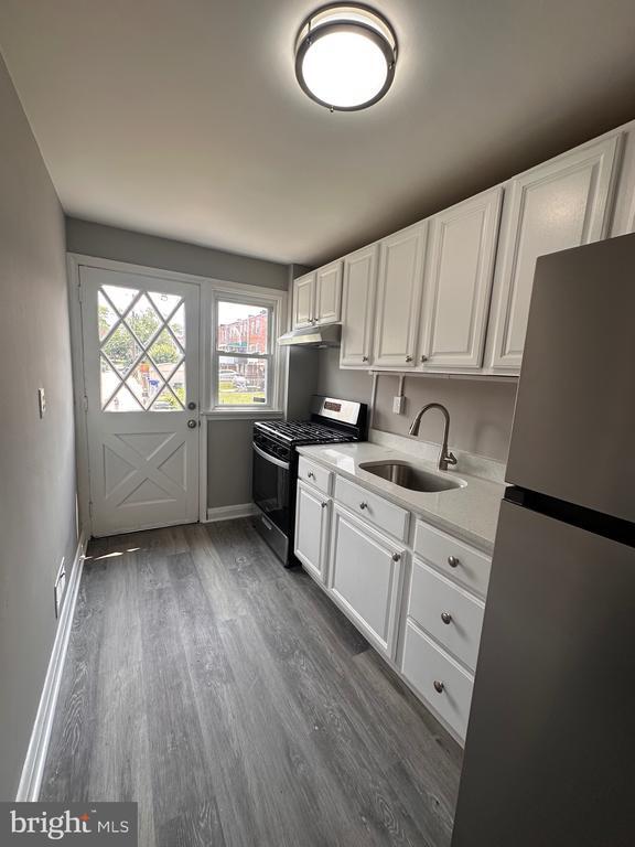 Building Photo - 3725-FLOOR-3725-FLOO1 Bonview Ave