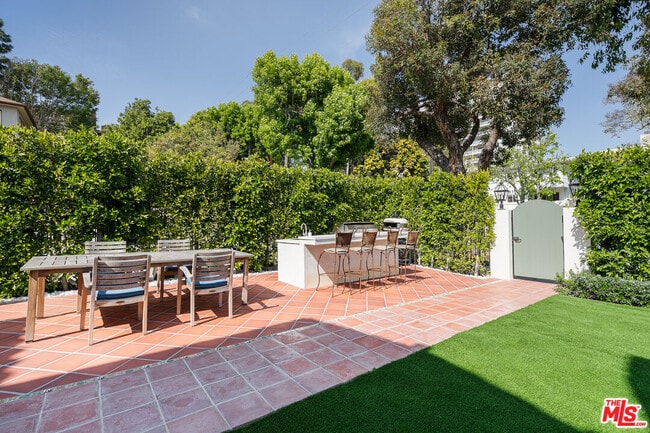 Building Photo - 1009 Carol Dr