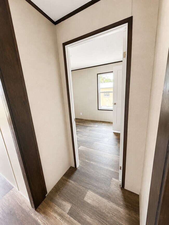 Building Photo - 161 Fowler Cir