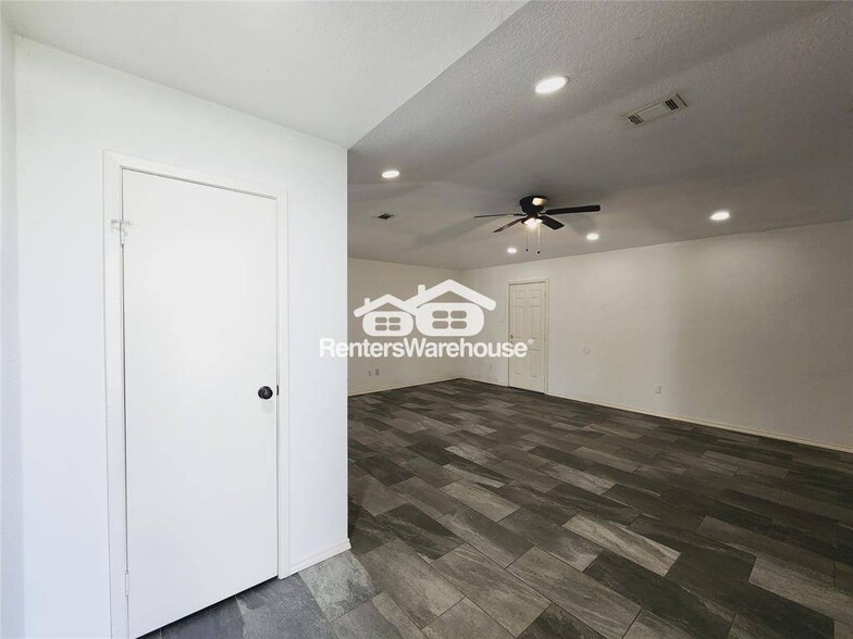 Building Photo - 1619 Merton Dr