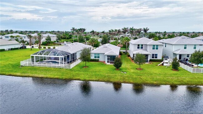 Building Photo - 10214 SW Captiva Dr
