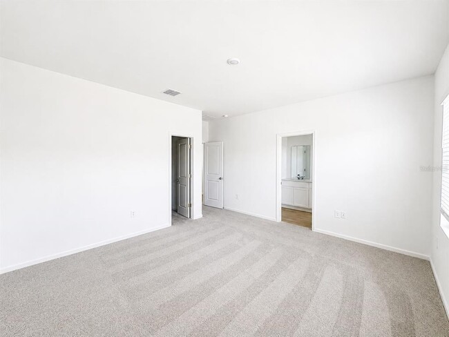 Building Photo - 5115 Loyalty Dr