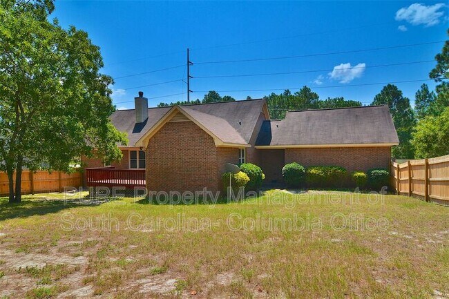 Building Photo - 517 Sparkleberry Ln