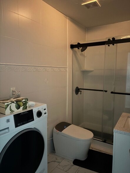 Building Photo - 25 Gelston Ave