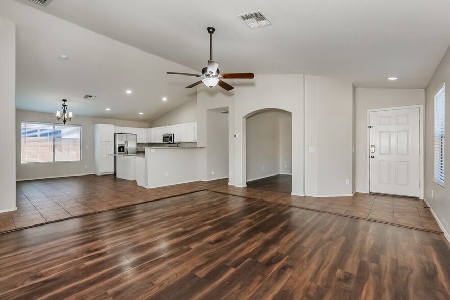 Building Photo - 484 W Gascon Rd