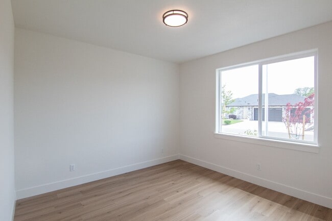 Building Photo - 3677 Nadal Dr