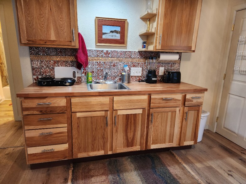 Building Photo - 6785 Poudre Canyon Rd