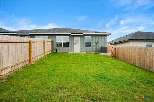 Building Photo - 1226 Concord Dr