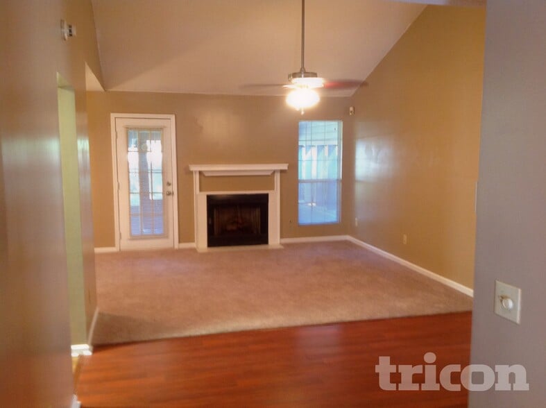 Building Photo - 3495 Baroney Ln SW