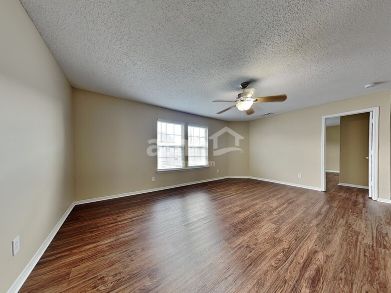 Building Photo - 9915 Sapphire Berry Ln