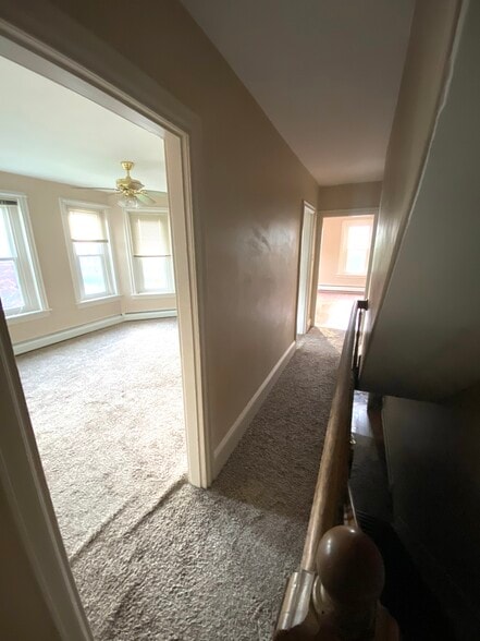 Hall - 506 Washington St