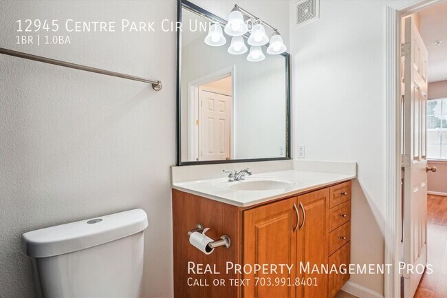 Building Photo - 12945 Centre Park Cir