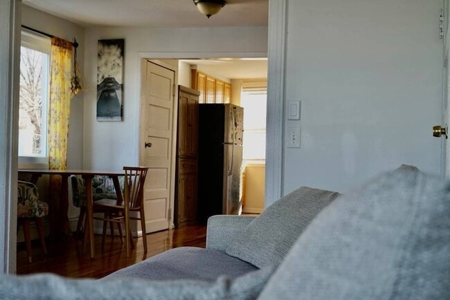 Building Photo - 119 Columbia St