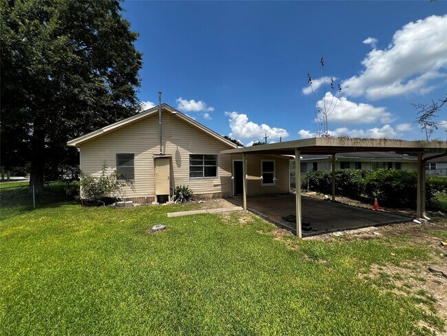 Building Photo - 3785 Goliad St