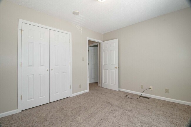 Building Photo - 3059 Woody Ln