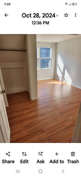 Building Photo - 13 Grove Pl