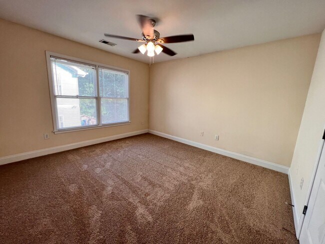 Building Photo - PRE-LEASING FOR AUGUST 2026!