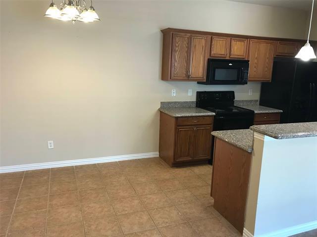 Building Photo - 3155 Karen St