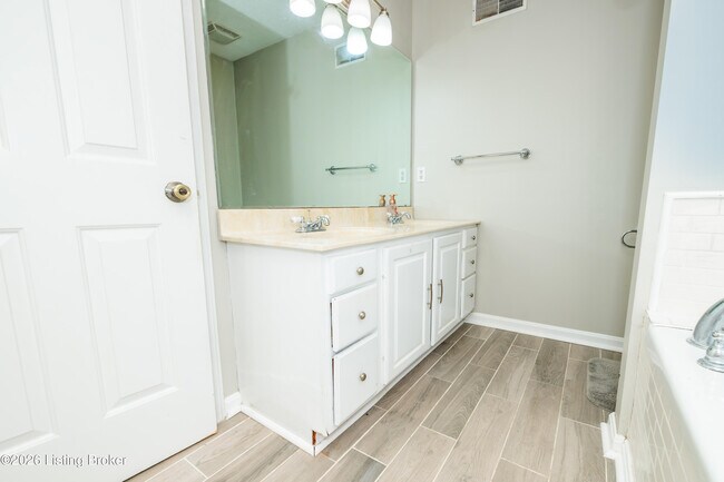 Building Photo - 3411 Sample Way