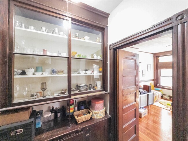 Building Photo - 27 Lakeville Rd