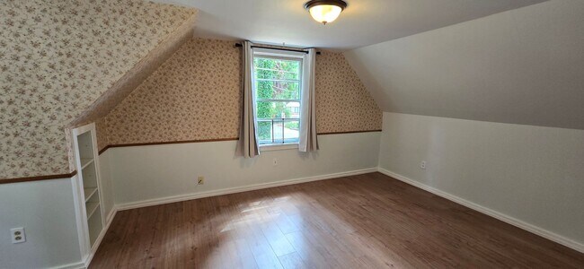 Building Photo - 12890 CA-174