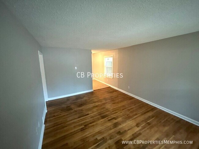 Building Photo - 3276 Aden St