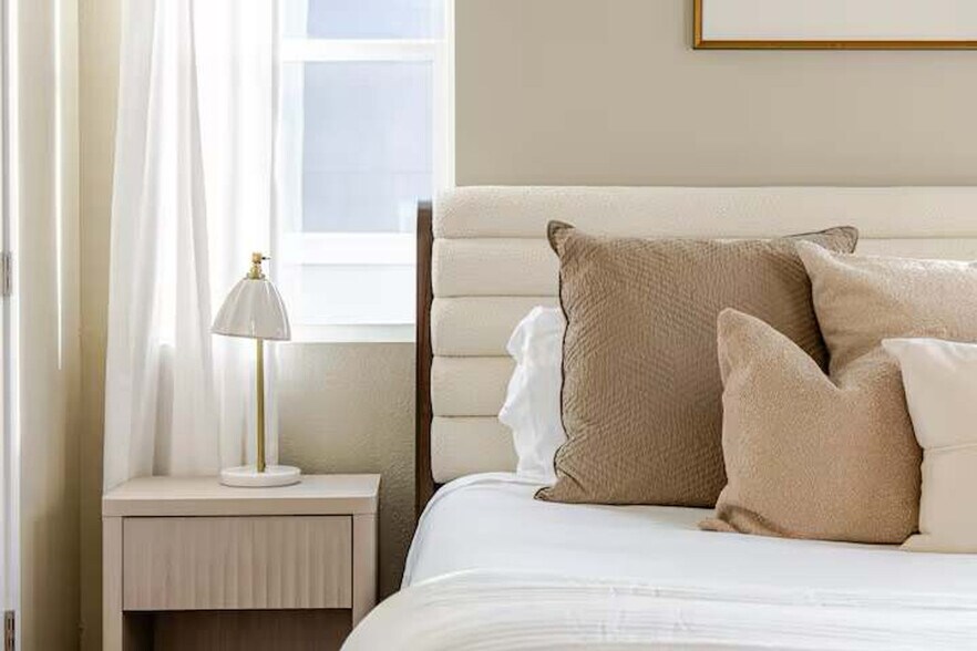 Building Photo - 375 Harbour Cove Dr