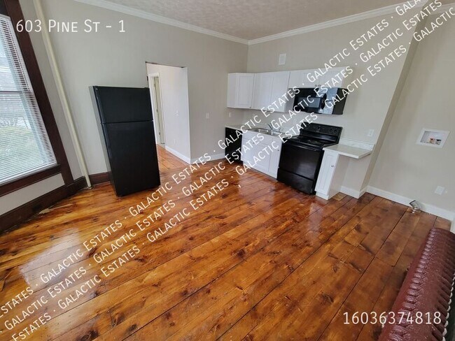 Primary Photo - 603 Pine St