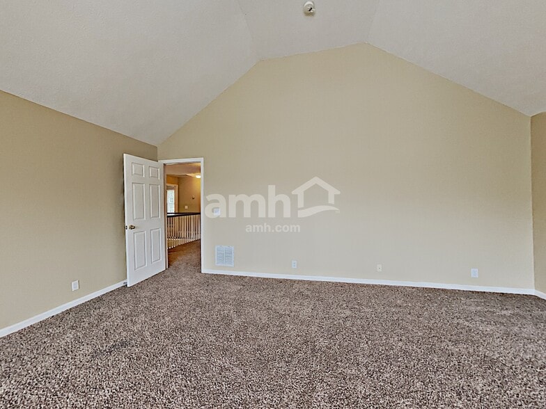 Building Photo - 661 Sugar Mill Dr