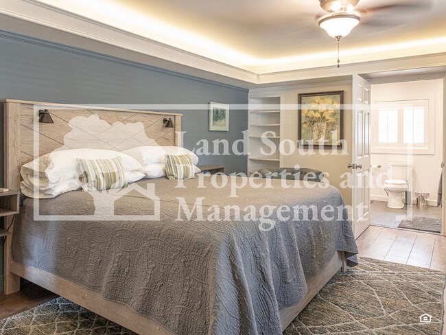 Building Photo - 327 Easton Dr